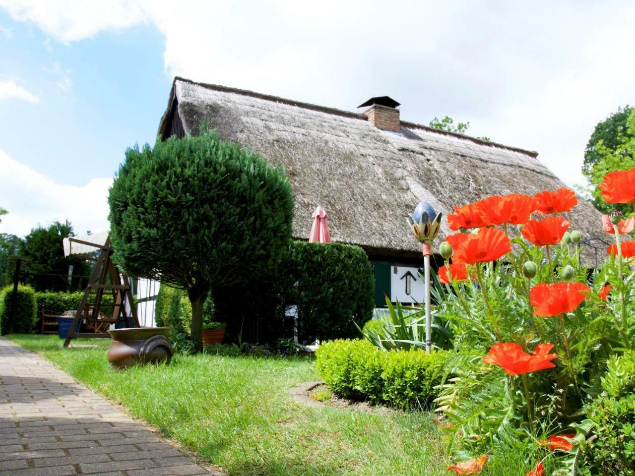 Welcoming Holiday Home In Gegensee Near Szczecin Lagoon Ahlbeck  Bagian luar foto